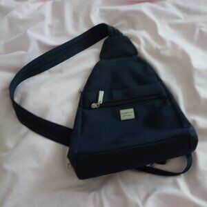 Collection New York Black Convertible Sling Bag
